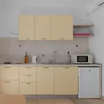 Apartment In With Wifi
